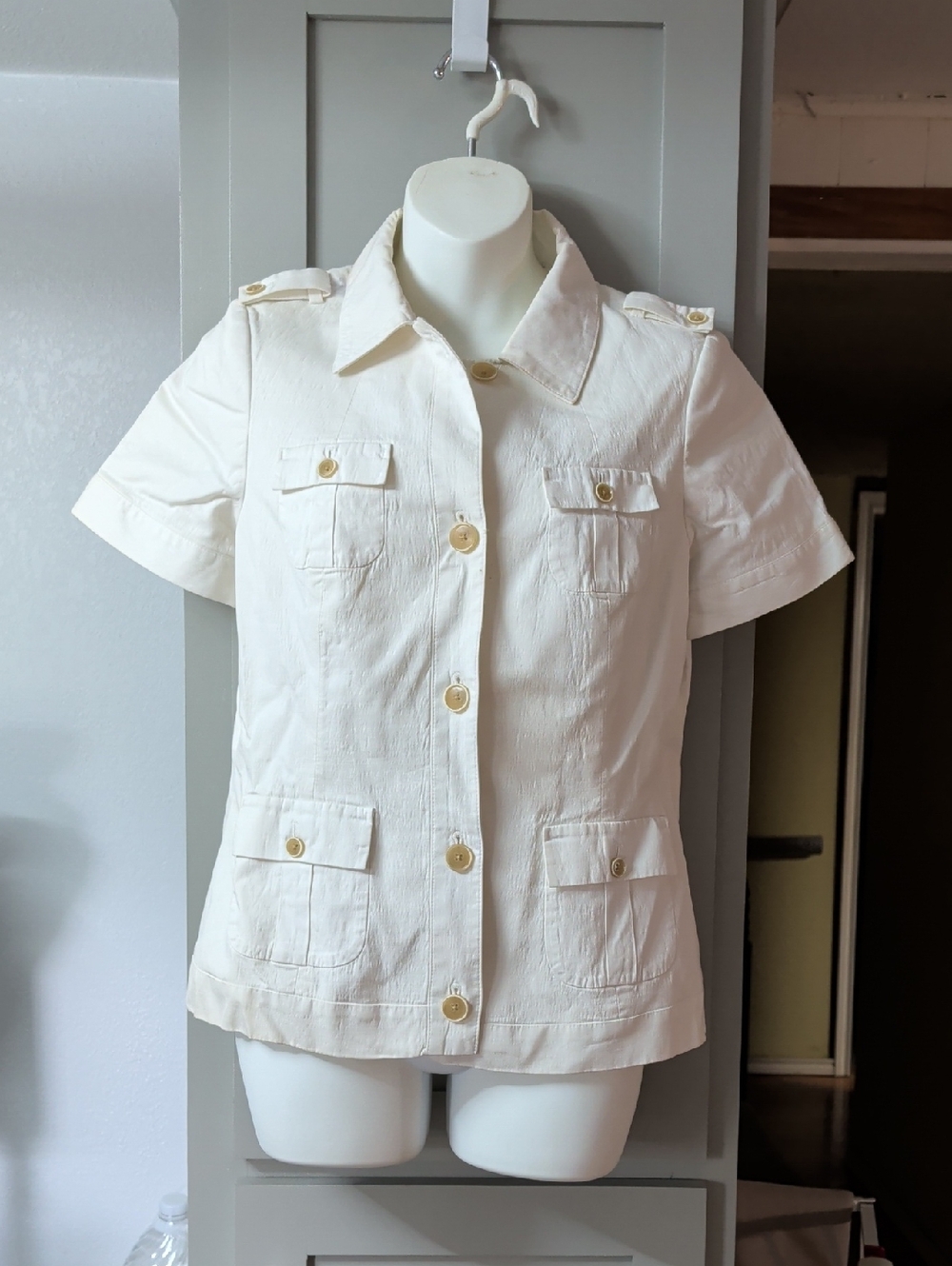 Banana Republic Cream Short-Sleeve Utility Jacket with Epaulettes